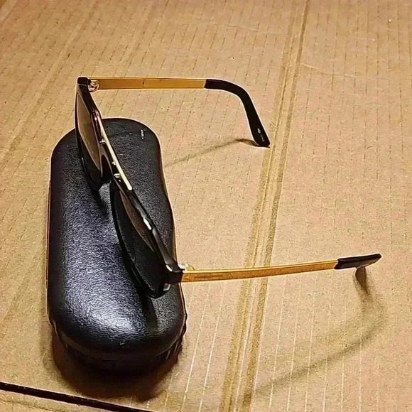 Mens Mango Pickles Gold and Black Rim Sunglasses FRAMES ONLY - Picture 2 of 5